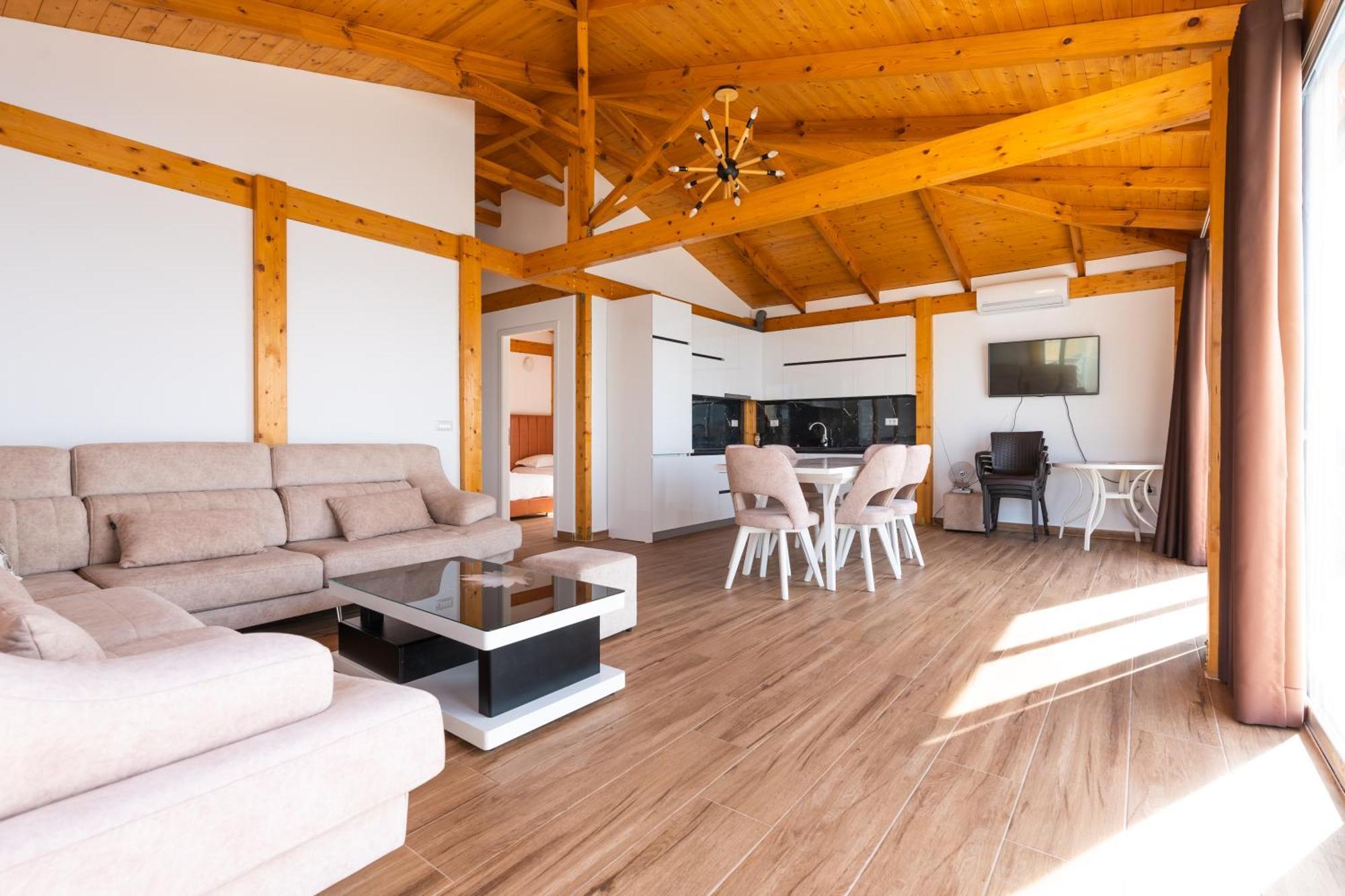 Apartment Deluxe Wooden